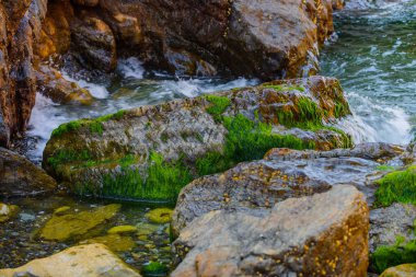 Crozon Yarımadası 'nda inanılmaz bir deniz manzarası var. Finister. Britanya..