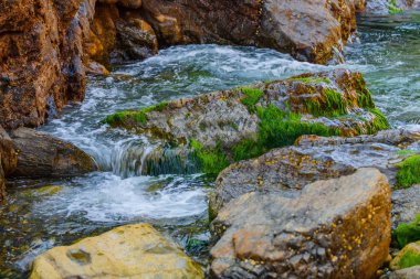 Crozon Yarımadası 'nda inanılmaz bir deniz manzarası var. Finister. Britanya..
