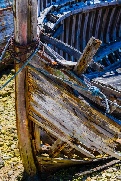 Fragment d'un vieux vaisseau abandonné. Camaret-sur-Mer.Bretagne. Fra — Photo