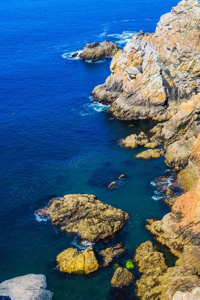 Otroligt sjölandskap på Crozonhalvön. Penna Hir Point. Fini Ordförande — Stockfoto