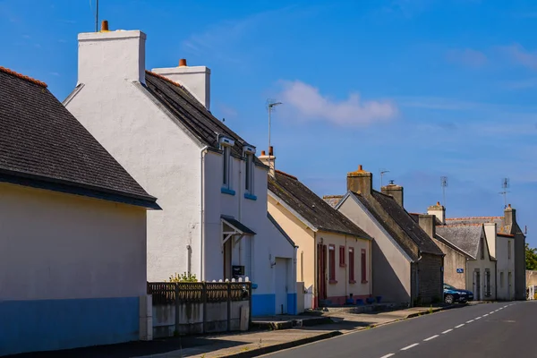 Ulica w wiosce Penmarsh, niedaleko latarni morskiej Eckmuhl. Bretania. — Zdjęcie stockowe