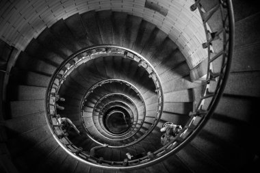 Eckmuhl deniz fenerinin tepesine çıkan sarmal merdivenler...