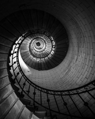 Eckmuhl deniz fenerinin tepesine çıkan sarmal merdivenler...