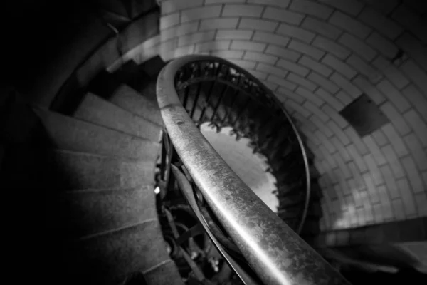 Increíble escalera de caracol a la parte superior del faro de Eckmuhl, en —  Fotos de Stock