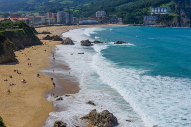 Bakio köyünün manzaralı bir manzarası var. Bask ülkesi. Kuzey İspanya