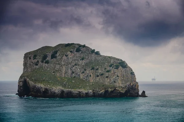 Εκπληκτική Θέα Της Ακτής Του Ατλαντικού Κοντά Στο Νησί Γκαστελούγκατξ — Φωτογραφία Αρχείου