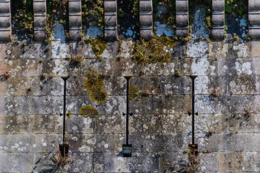 Butron Kalesi Bask Ülkesi 'ndeki en etkileyici ve güzel ortaçağ kalelerinden biridir. Kuzey İspanya