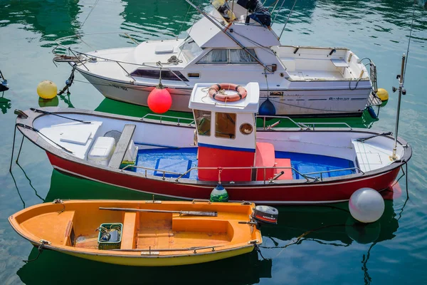 Barcos Pesqueros Con Boyas Puerto Armintza País Vasco España Septentrional — Foto de Stock