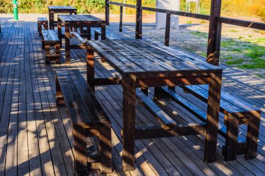 Elche şehrinin yakınlarındaki bir doğa parkında rahat bir tatil yeri. Alicante vilayeti. İspanya