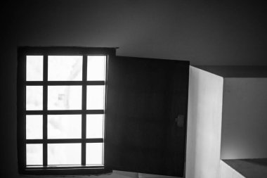 Soyut geometrik siyah beyaz fotoğraf. Alicante bölgesi. İspanya