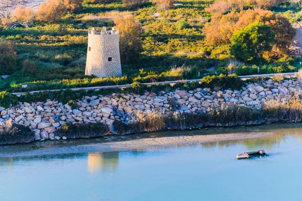 Guardamar del Segura yakınlarındaki Segura Nehri. Alicante vilayeti. İspanya