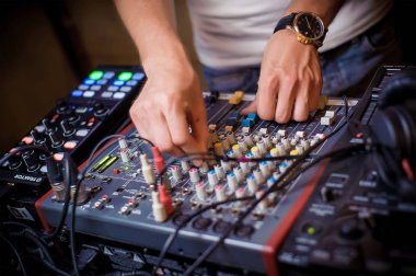 DJ's Dj's uzaktan kumanda eller