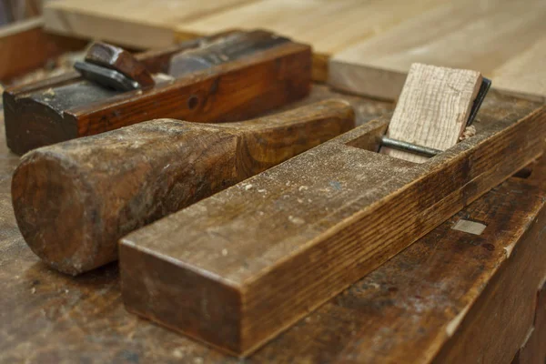 Plane and mallet — Stock Photo, Image