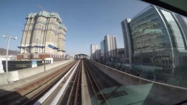 Bir insansız tren Gimhae, Busan/An insansız tren Gimhae, Busan, Güney Kore Asya zaman 12-31-2017