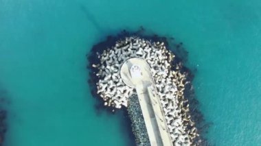 Beomil2 limanıdır Haeundae arasında yer alan ve Gwangalli / Beomil2 Port Jan-15-2018 zaman. Beomil2 bağlantı noktası Haeundae arasında yer alan ve Gwangalli var. küçük bağlantı noktası ve iki deniz feneri