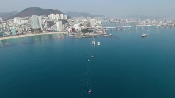 A légi felvétel a tengeri Cable Car — Stock videók