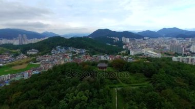 Yaz Dongrae kale, geleneksel bir yapı / yaz Dongrae kale bir geleneksel bina, Busan, Güney Kore, Asya zaman Ekim-02-2016,