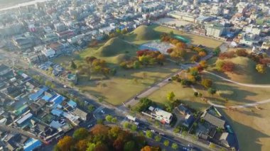 Daereungwon olan büyük antik mezarlar of Kings / Daereungwon Kings büyük antik mezarlar. Gyeongju bin yıl boyunca Silla Britanya'nın başkentiydi. Gyeongju, Güney Kore, Asya zaman Kasım-06-2017
