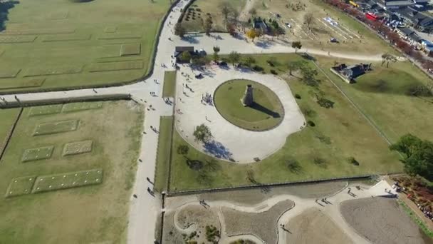 Cheomseongdae est le plus ancien observatoire astronomique existant en Asie / Cheomseongdae est le plus ancien observatoire astronomique existant en Asie. Gyeongju a été la capitale du royaume de Silla pendant mille ans. Gyeongju, Corée du Sud, Asie quand Nov-06 