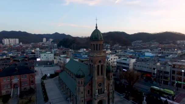 Vista Aérea Igreja Católica Jeondong Jeonju Hanok Village Cidade Coreana — Vídeo de Stock