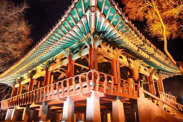 Night View of Omokdae, Jeonju Hanok Village Traditionell koreansk stad, Jeonju, Jeonbuk, Sydkorea, Asien. — Stockfoto