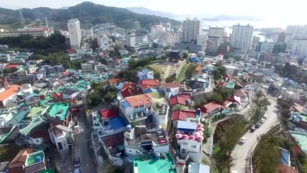 Flygfoto Över Dongpirang Mural Village Tongyeong Gyeongnam Sydkorea Asien — Stockvideo