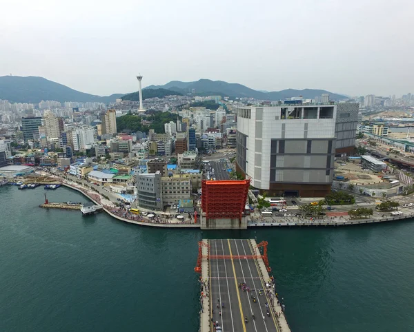 Luftaufnahme der yeongdodaegyo-Brücke, Busan, Südkorea, Asien. — Stockfoto