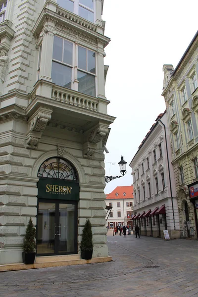 Slovakya, Secession tarzı binalar başkenti Bratislava, Slovakya - seyahat, turizm - tarihi merkezinde tatil