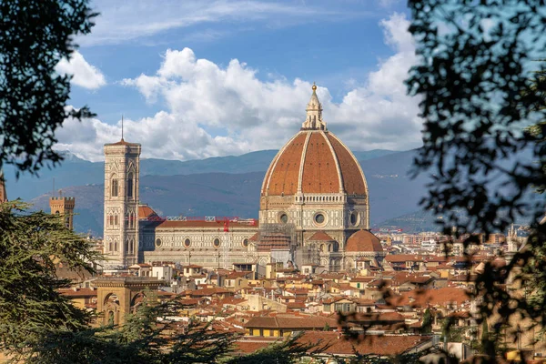 Famosa catedral de Florencia —  Fotos de Stock