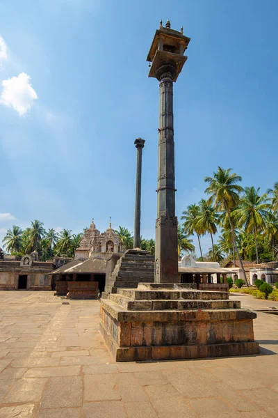 Banavasi es un antiguo pueblo templo. Una de las ciudades más antiguas —  Fotos de Stock