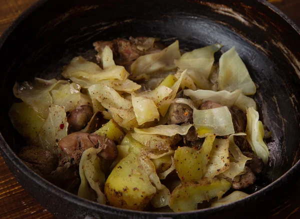 Hígado Gallina Frita Col Las Patatas Cacerola Comida Sana Baja — Foto de Stock