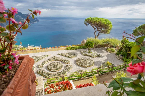 Fantastyczna Scena Morza Śródziemnego Włoskiej Villa Rufolo Południowe Włochy — Zdjęcie stockowe