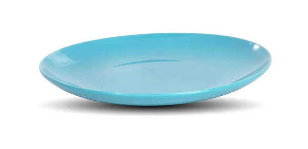 Голубая керамическая плита на белом фоне — стоковое фото