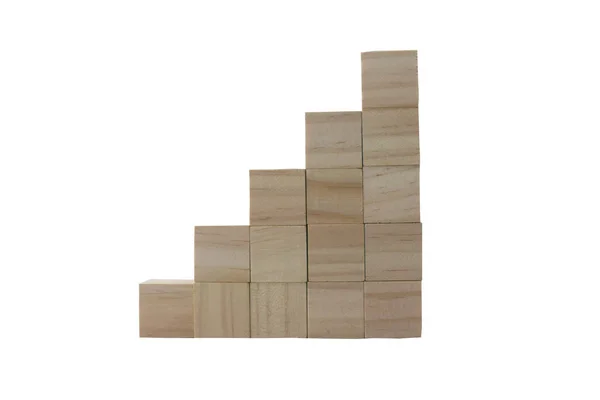 Träkub i stege form isolerad på vit bakgrund. — Stockfoto