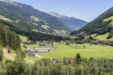 Alpler Aurina vadide