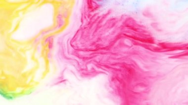 Pembe ve sarı süt beyaz boyayı engelliyor. Beyaz arka planda çok renkli boya renklerinin seyreltilmesi. Tasarımcı için boyada parlak soyut dokular ve kalın sıvı karışımları var..