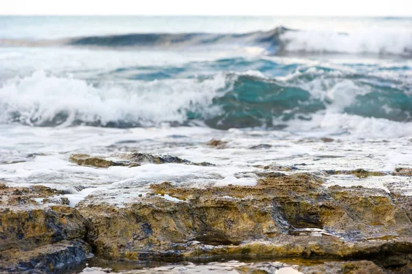 Closeup Picture Sea Waves Crashing Flowing Beautifully Sea Rocks Soft — Stock Photo, Image