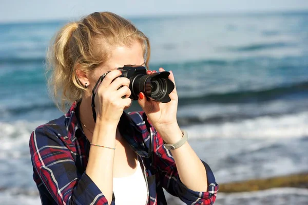 Young Woman Taking Pictures Beach Wearing White Top Plaid Shirt — Stock Photo, Image