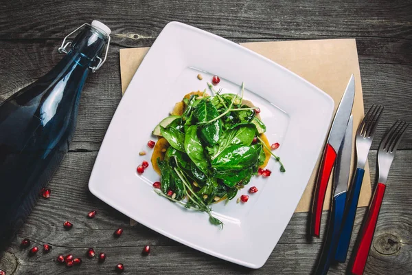 peynir ve domates ile lezzetli sandviç