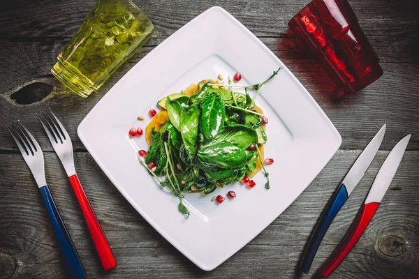 peynir ve domates ile lezzetli sandviç