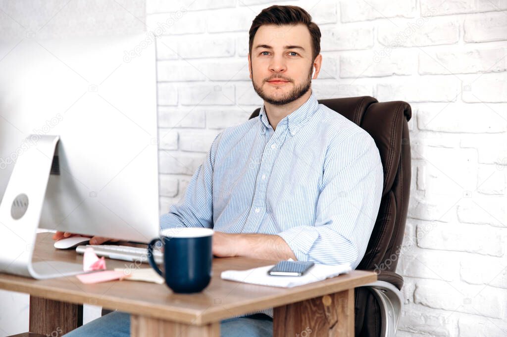 businessman confident man guy busy freelancer handsome office attractive portrait
