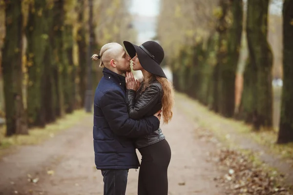 História de amor tiro de um casal — Fotografia de Stock