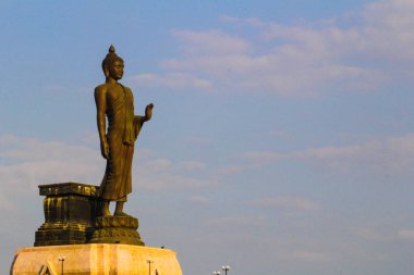 Buddhamonthon kuzeydoğu Buda heykeli., Khonkaen Tayland.