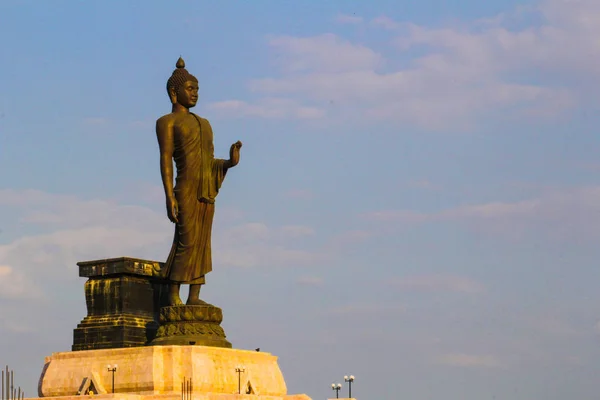 Statua di Buddha a Buddhamonthon Nordest., Khonkaen Thailandia . — Foto Stock