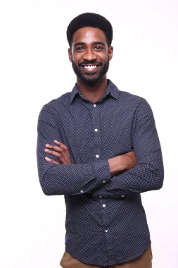 adam beyaz arka plan önünde