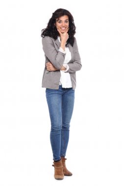 Güzel, mutlu genç bir kadın.