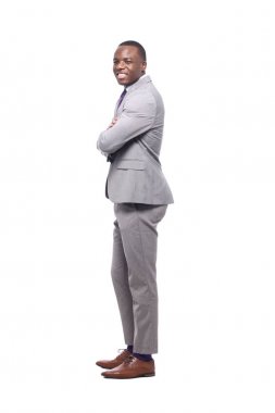 Beyaz arka plan önünde mutlu siyah adam