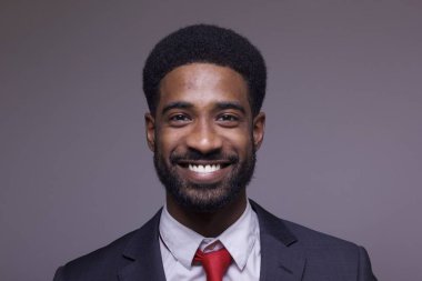 Güzel mutlu iş adamı