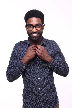 Güzel bir adamın portresi.