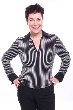 Güzel, olgun bir kadının portresi.